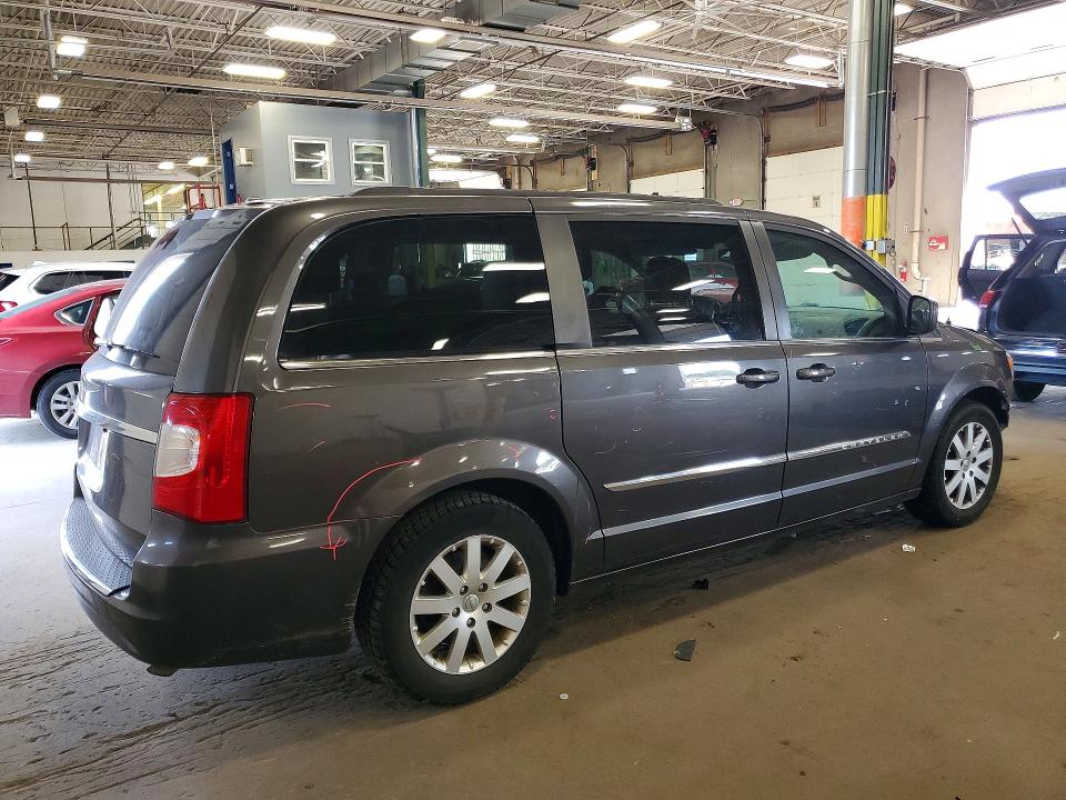 57245596 :رقم المزاد ، 2C4RC1BG8FR637831 vin ، 2015 Chrysler Town & Country مزاد بيع