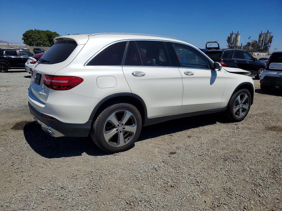 57227406 :رقم المزاد ، WDC0G4JB8HF193374 vin ، 2017 Mercedes-benz Glc مزاد بيع