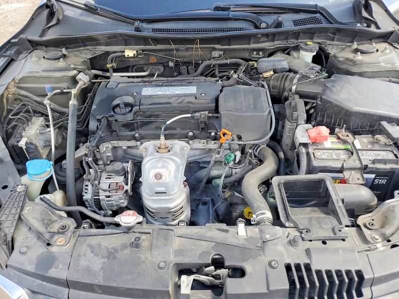 52673096 :رقم المزاد ، 1HGCR2F3XFA039604 vin ، 2015 Honda Accord مزاد بيع