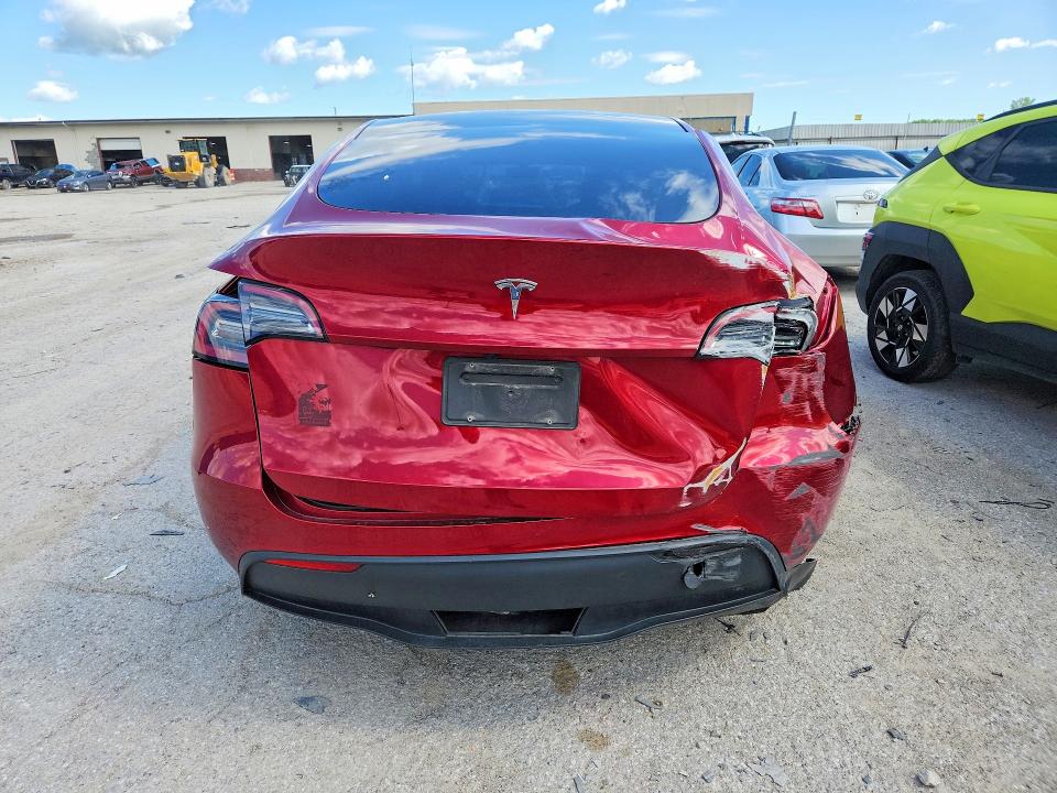 2024 Tesla Model Y მანქანა იყიდება აუქციონზე, vin: 7SAYGDED9RF102738, აუქციონის ნომერი: 57370246