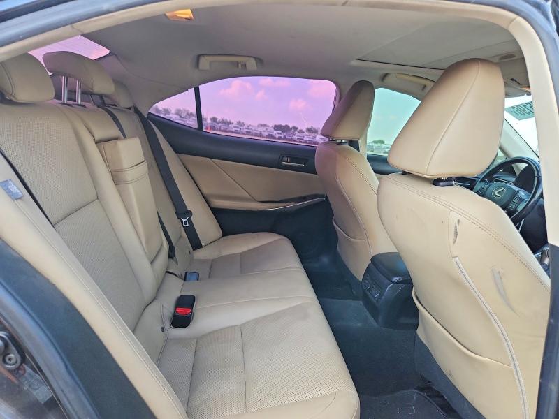 55885196 :رقم المزاد ، JTHBA1D22H5052153 vin ، 2017 Lexus Is مزاد بيع