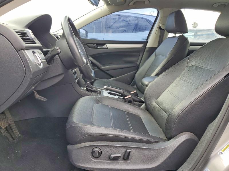 58091196 :رقم المزاد ، 1VWBN7A31DC142242 vin ، 2013 Volkswagen Passat مزاد بيع