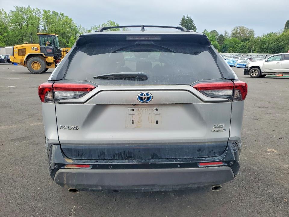 55803816 :رقم المزاد ، 2T3E6RFV9MW020776 vin ، 2021 Toyota Rav4 مزاد بيع