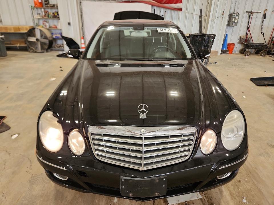 57367546 :رقم المزاد ، WDBUF56X28B356868 vin ، 2008 Mercedes-benz E مزاد بيع