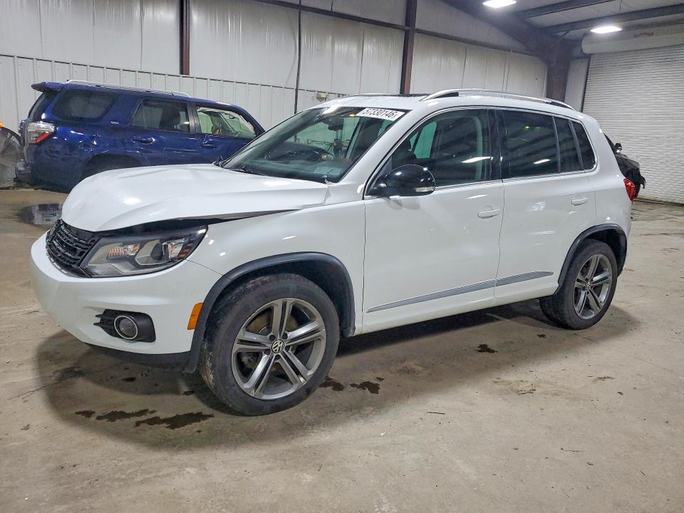 Auction sale of the 2017 Volkswagen Tiguan, vin: WVGUV7AX7HK022516, lot number: 57330146