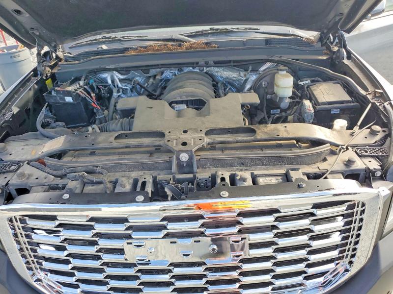 57781356 :رقم المزاد ، 1GKS1GKC1JR293706 vin ، 2018 Gmc Yukon Xl مزاد بيع