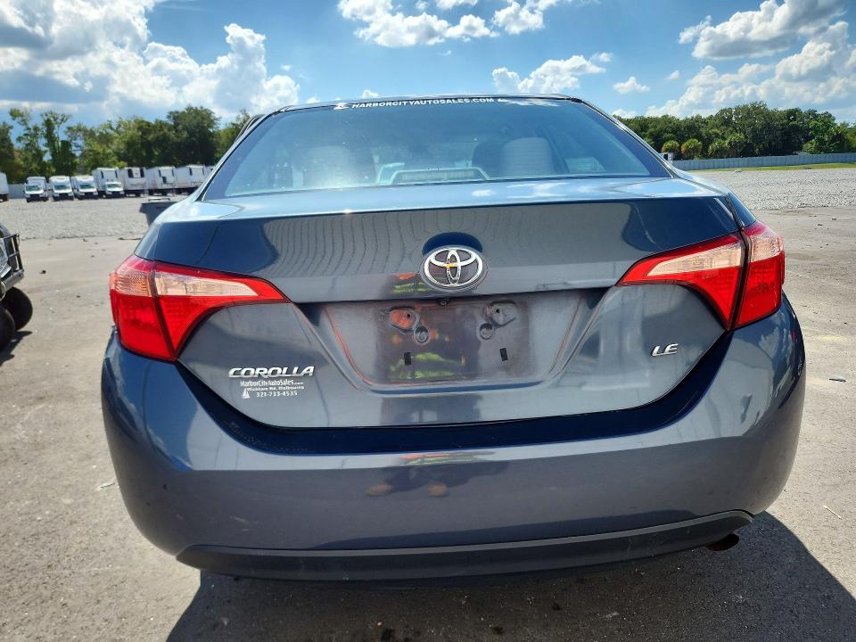 2018 Toyota Corolla მანქანა იყიდება აუქციონზე, vin: 5YFBURHE9JP826693, აუქციონის ნომერი: 58363696