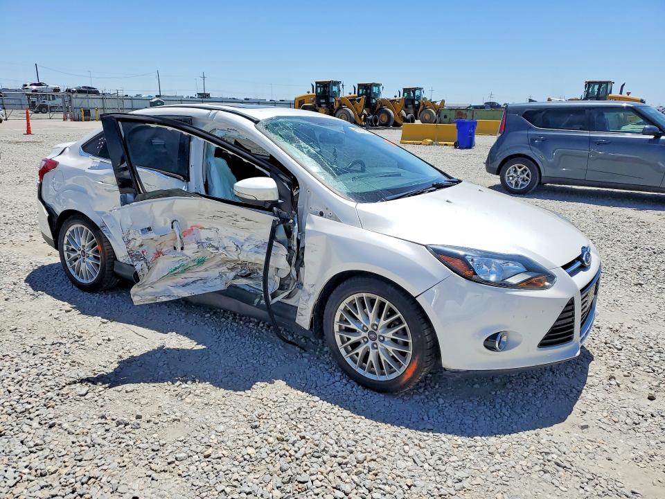 Продажа на аукционе авто 2013 Ford Focus, vin: 1FADP3J23DL144862, номер лота: 57731116