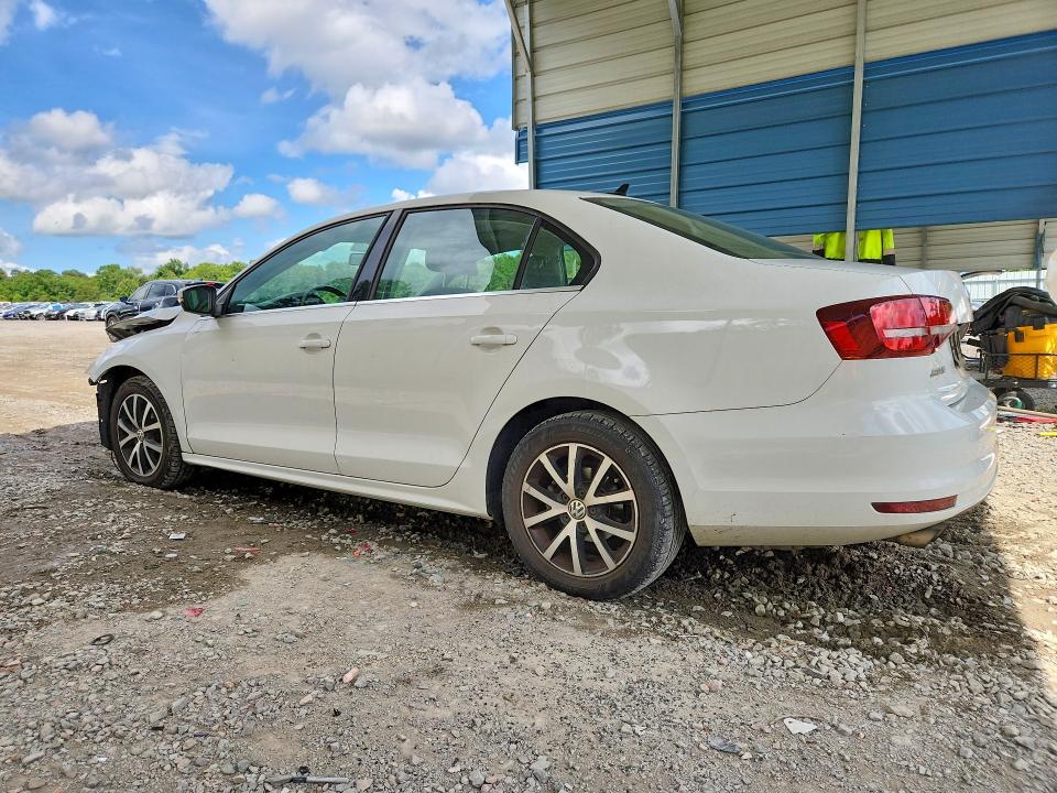 57434506 :رقم المزاد ، 3VWDB7AJ0HM270525 vin ، 2017 Volkswagen Jetta مزاد بيع