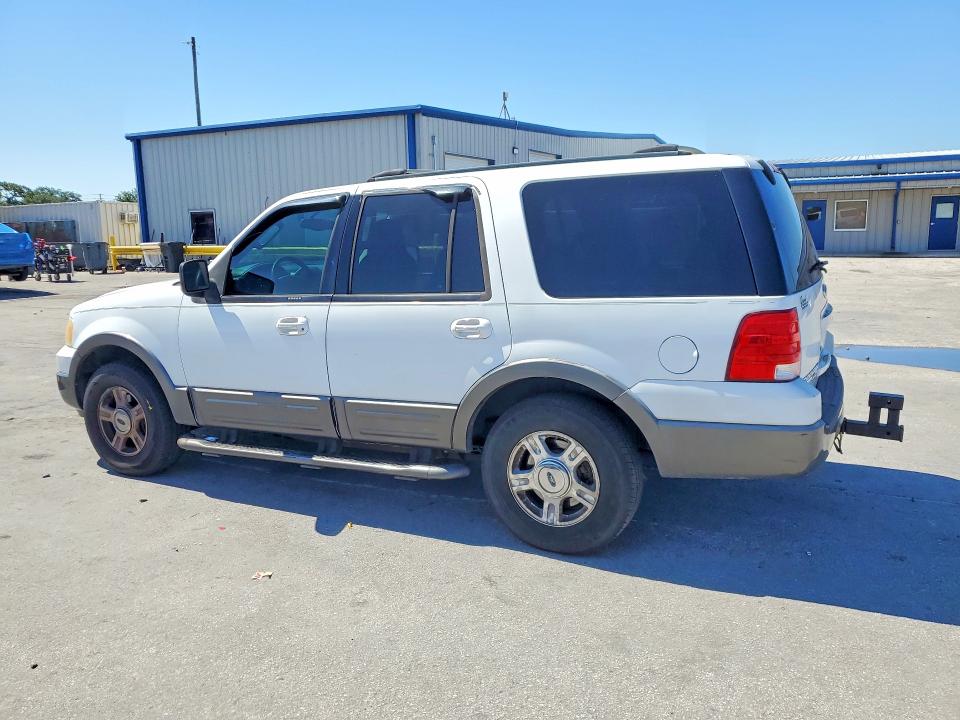 2004 Ford Expedition მანქანა იყიდება აუქციონზე, vin: 1FMPU15L14LB88572, აუქციონის ნომერი: 58299386