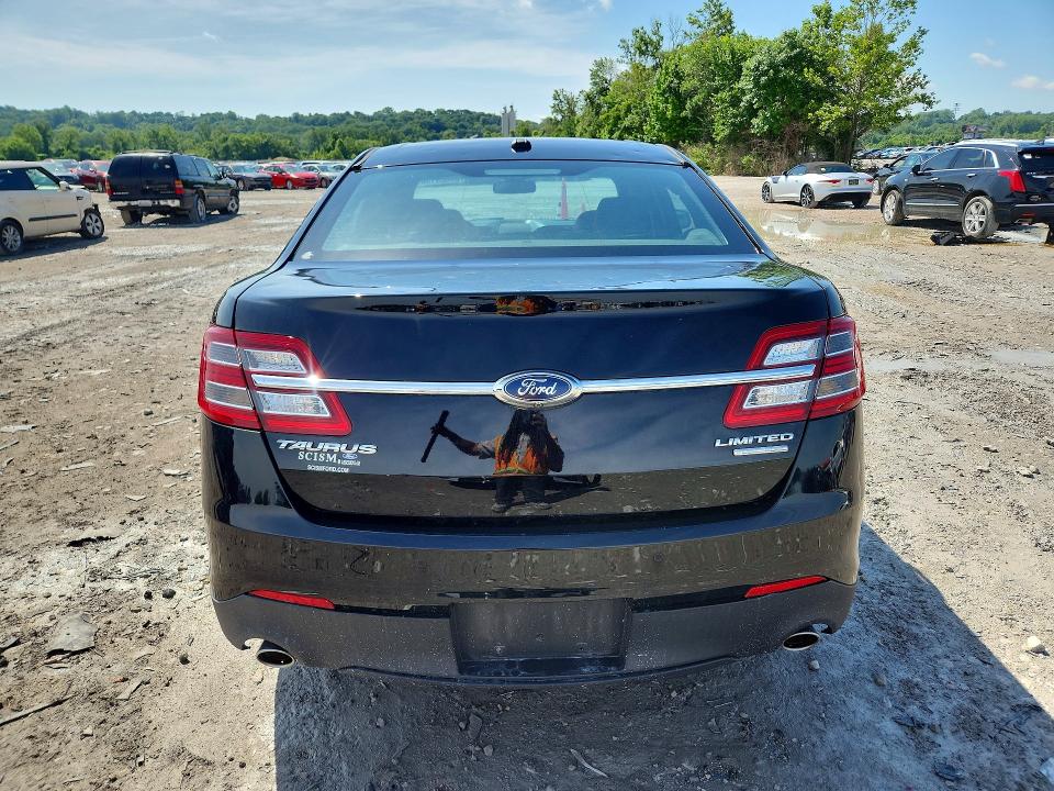 Продаж на аукціоні авто 2018 Ford Taurus, vin: 1FAHP2F80JG124985, номер лоту: 56623136