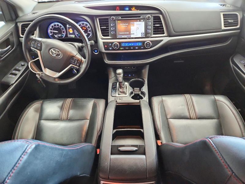 56071436 :رقم المزاد ، 5TDJZRFH9KS625623 vin ، 2019 Toyota Highlander مزاد بيع