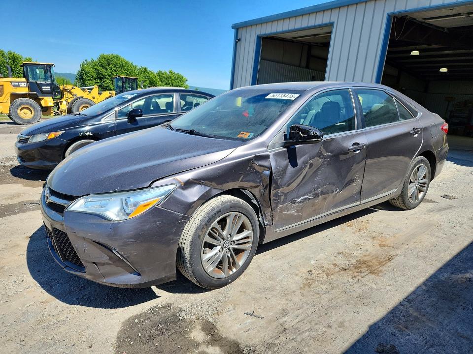 56118416 :رقم المزاد ، 4T1BF1FK4HU301148 vin ، 2017 Toyota Camry مزاد بيع