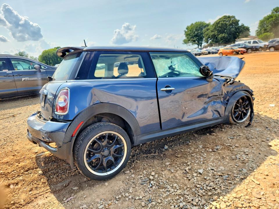 Продаж на аукціоні авто 2011 Mini Cooper, vin: WMWSV3C56BTY20388, номер лоту: 58952646