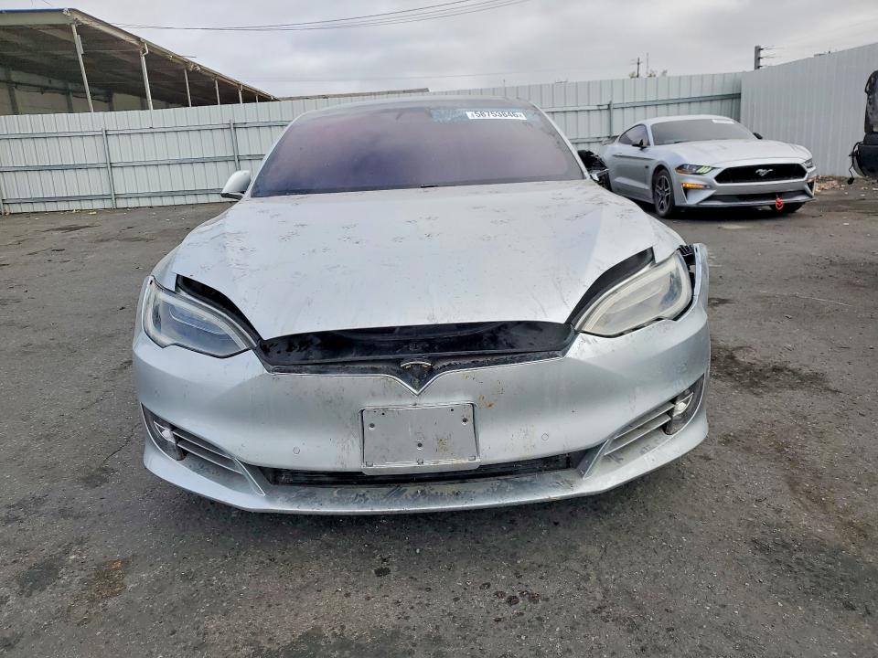 2018 Tesla Model S მანქანა იყიდება აუქციონზე, vin: 5YJSA1E23JF256805, აუქციონის ნომერი: 58753846