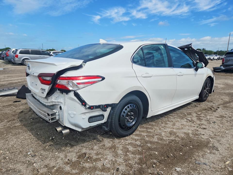 Aukcja sprzedaży 2021 Toyota Camry, vin: 4T1G11AKXMU483752, numer aukcji: 56112566