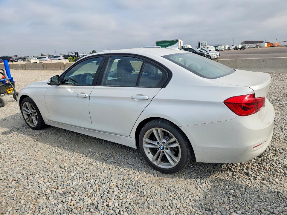 Продаж на аукціоні авто 2018 Bmw 320, vin: WBA8E1G50JNU92199, номер лоту: 58619126