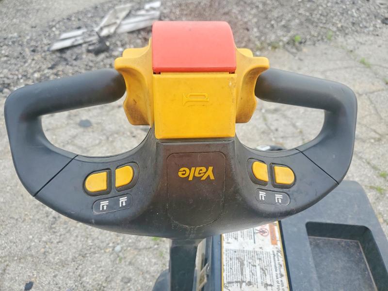 Продажа на аукционе авто 2015 Yale Fork, vin: B827N59534M, номер лота: 55922446