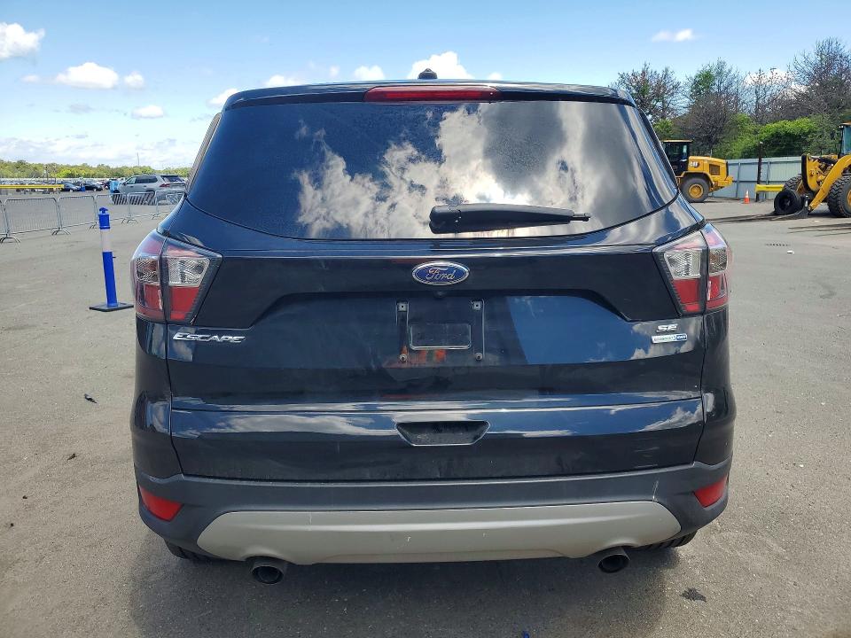 Продажа на аукционе авто 2017 Ford Escape, vin: 1FMCU9GD3HUB33429, номер лота: 54615446