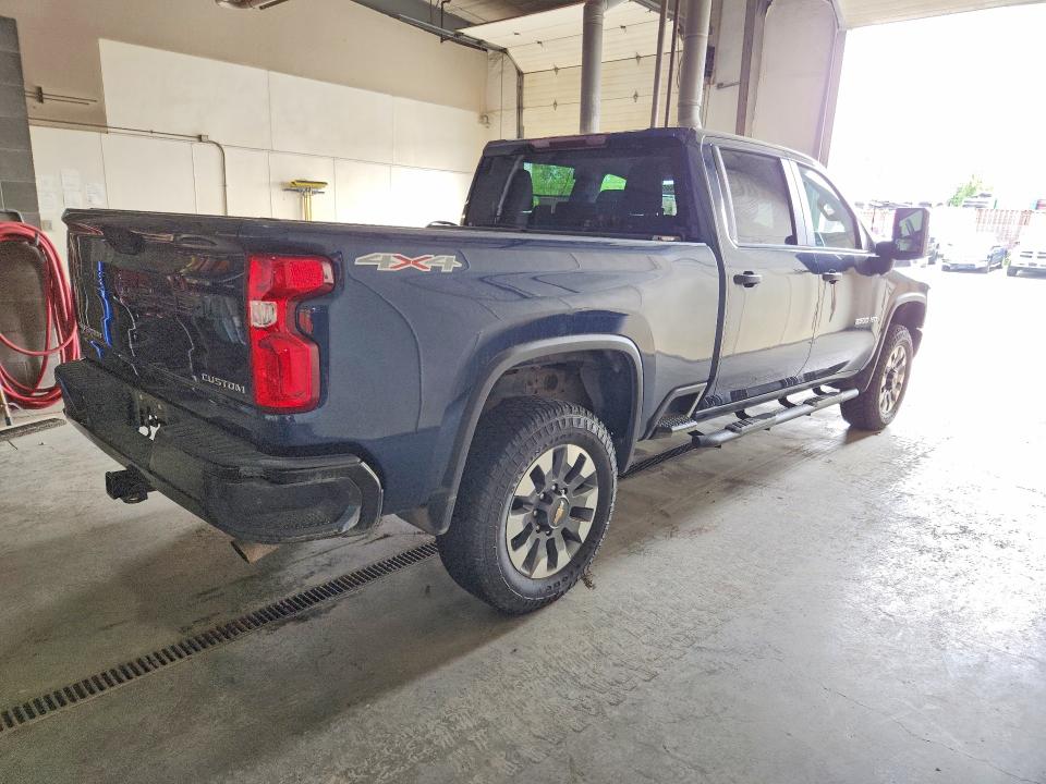 57608846 :رقم المزاد ، 1GC4YME74MF291192 vin ، 2021 Chevrolet Silverado مزاد بيع