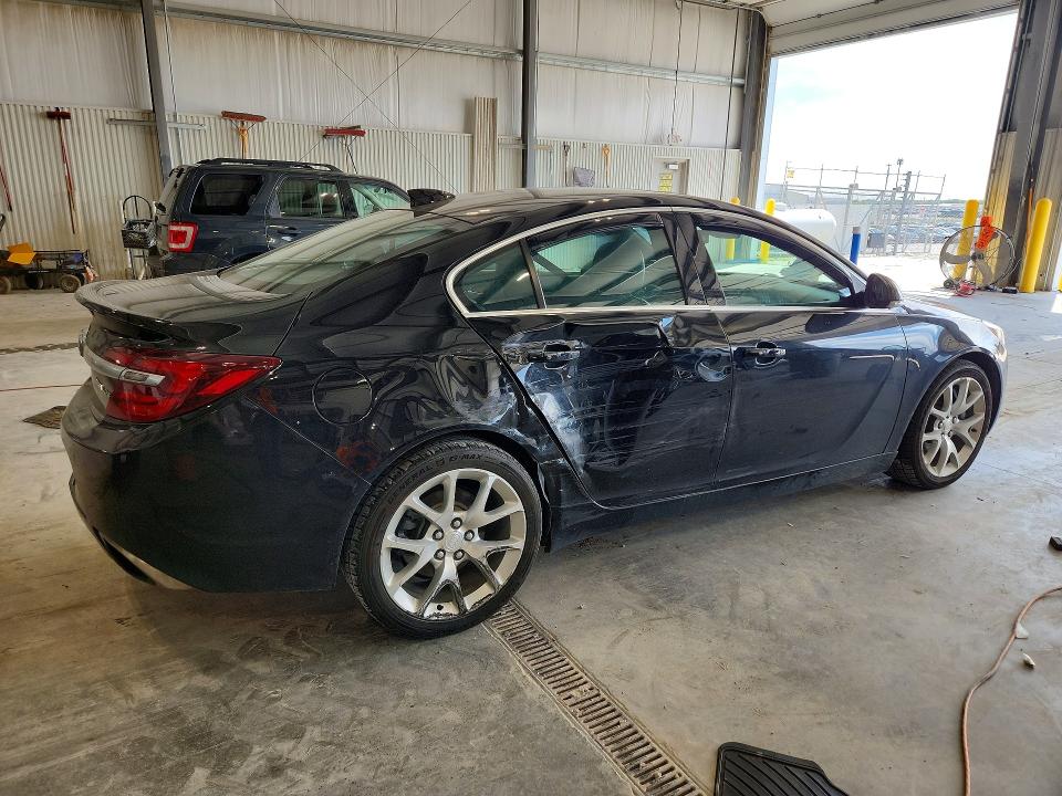 58220236 :رقم المزاد ، 2G4GU5GX3G9183389 vin ، 2016 Buick Regal مزاد بيع