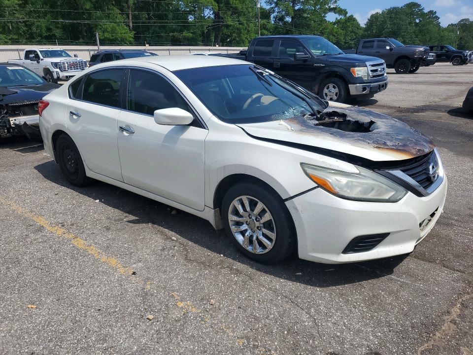2016 Nissan Altima მანქანა იყიდება აუქციონზე, vin: 1N4AL3AP0GC226322, აუქციონის ნომერი: 58285856