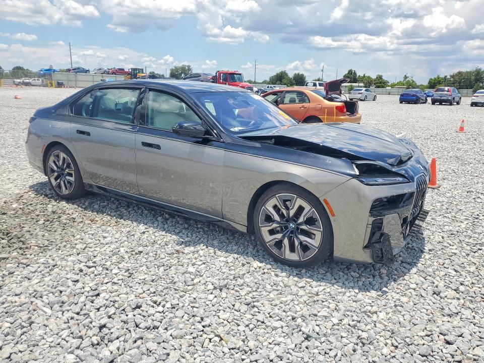 57706146 :رقم المزاد ، WBA33EJ02PCL76964 vin ، 2023 Bmw 760 مزاد بيع