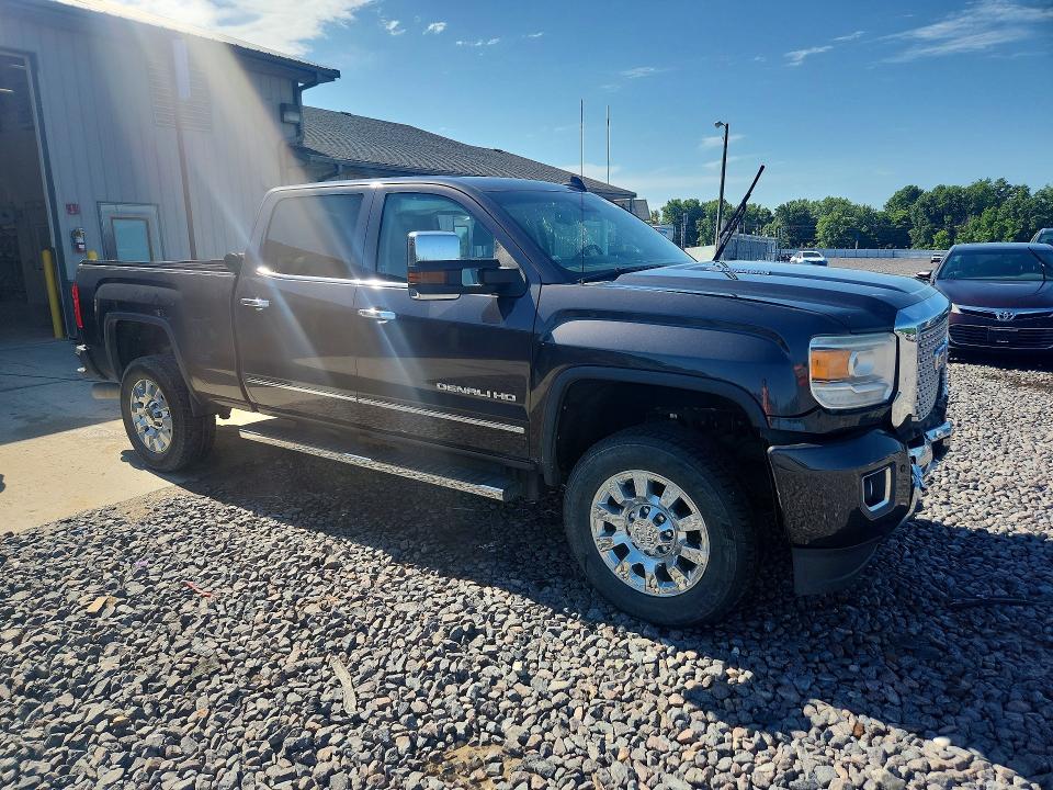Продажа на аукционе авто 2015 Gmc 2500, vin: 1GT120E81FF633030, номер лота: 55197226