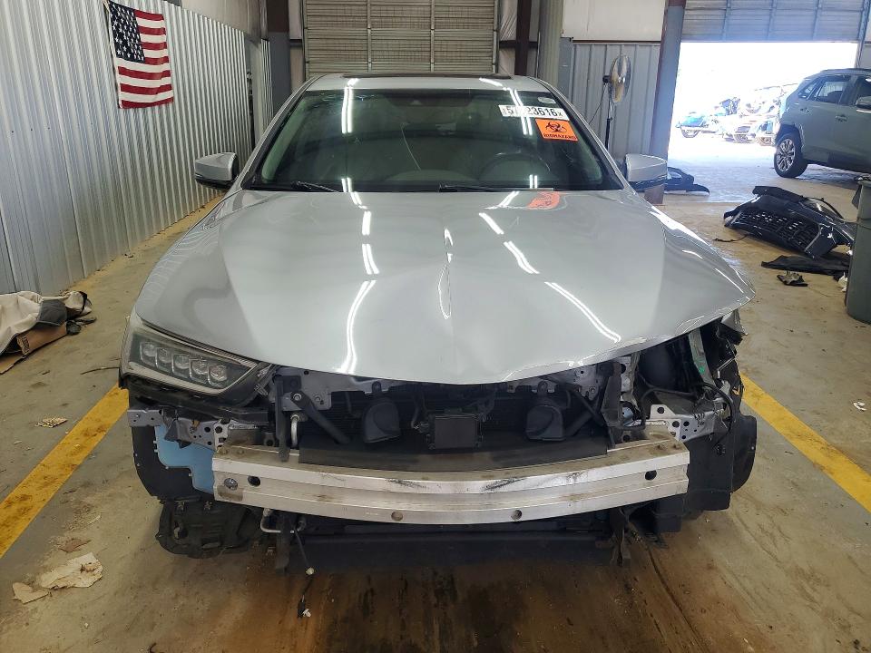57223616 :رقم المزاد ، 19UUB1F38JA008461 vin ، 2018 Acura Tlx مزاد بيع