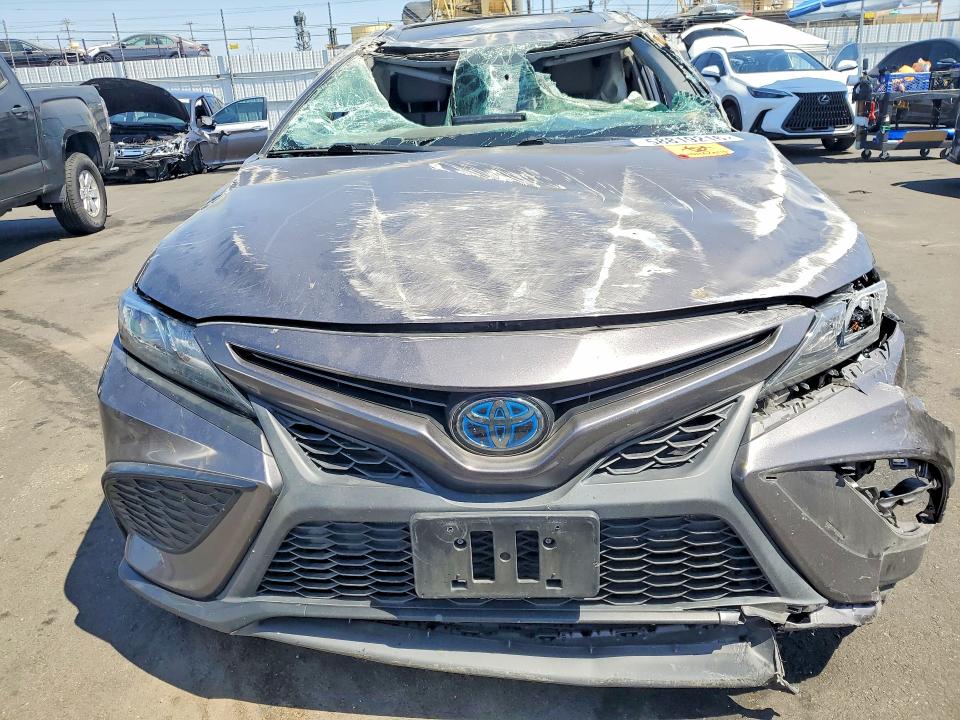 Продажа на аукционе авто 2022 Toyota Camry Hybrid, vin: 4T1S31AK1NU589206, номер лота: 58819216