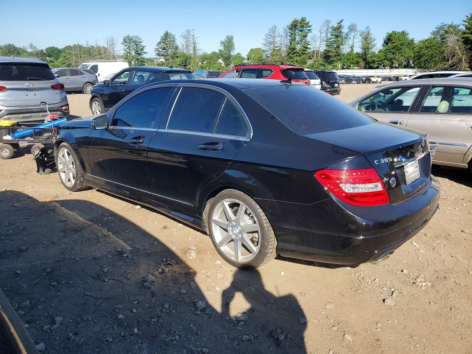 2012 Mercedes-benz C მანქანა იყიდება აუქციონზე, vin: WDDGF8BB5CA647069, აუქციონის ნომერი: 55830246