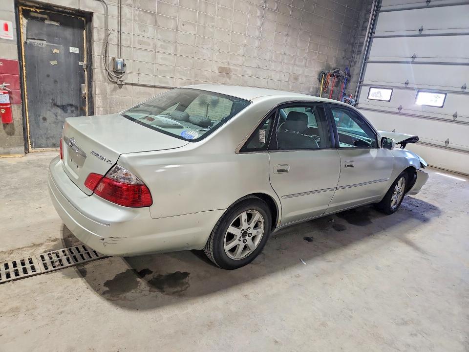 58068936 :رقم المزاد ، 4T1BF28B43U299123 vin ، 2003 Toyota Avalon مزاد بيع