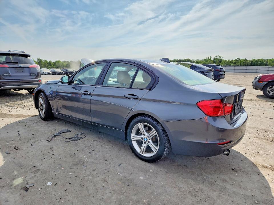 56421666 :رقم المزاد ، WBA3B1C54DK128852 vin ، 2013 Bmw 320 مزاد بيع