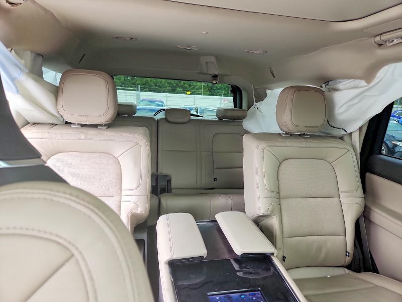 57331786 :رقم المزاد ، 5LMJJ2LT9NEL17331 vin ، 2022 Lincoln Navigator مزاد بيع