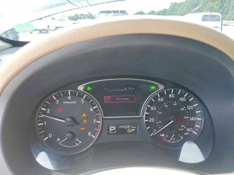 2015 Nissan Altima მანქანა იყიდება აუქციონზე, vin: 1N4AL3AP4FN905870, აუქციონის ნომერი: 57874676