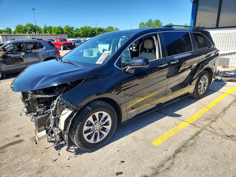 56517766 :رقم المزاد ، 5TDJRKEC6MS025660 vin ، 2021 Toyota Sienna مزاد بيع