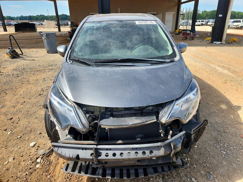 56258116 :رقم المزاد ، 3N1CE2CP0JL352232 vin ، 2018 Nissan Versa Note مزاد بيع