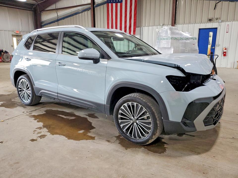 57493236 :رقم المزاد ، 3VV4C7B22TM013190 vin ، 2026 Volkswagen Taos مزاد بيع