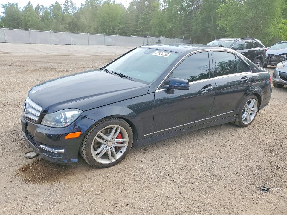 Продажа на аукционе авто 2013 Mercedes-benz C, vin: WDDGF8ABXDA813914, номер лота: 56324856