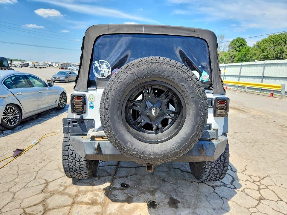 2015 Jeep Wrangler Unlimited მანქანა იყიდება აუქციონზე, vin: 1C4BJWDG4FL548607, აუქციონის ნომერი: 56582236