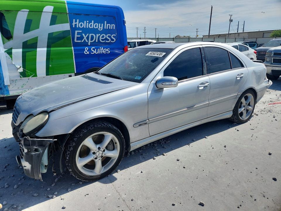 Auction sale of the 2005 Mercedes-benz C, vin: WDBRF40J95F595875, lot number: 58582436