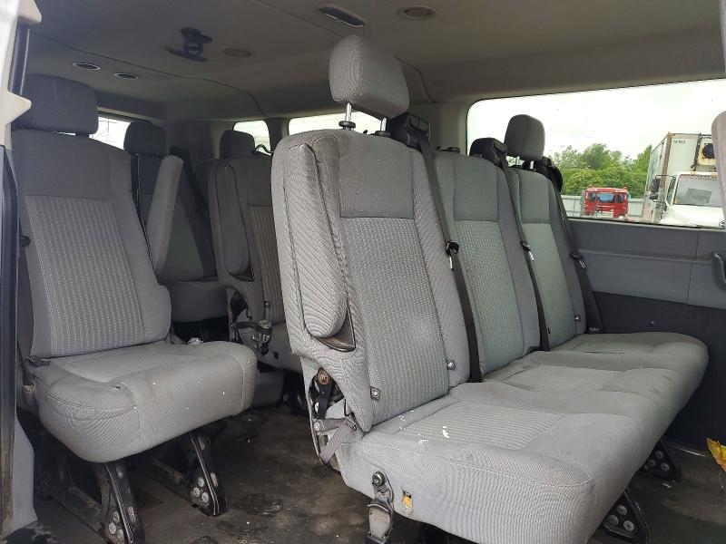 57882976 :رقم المزاد ، 1FBZX2YM3FKA54562 vin ، 2015 Ford Transit مزاد بيع