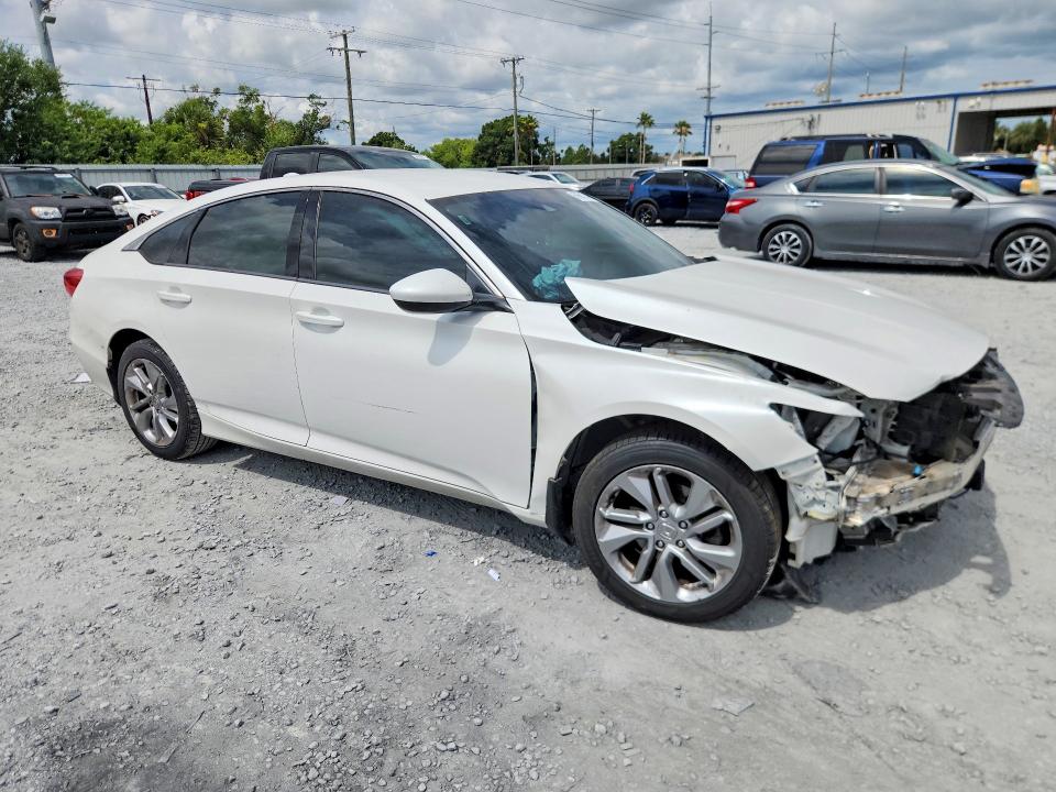 56617476 :رقم المزاد ، 1HGCV1F16LA113293 vin ، 2020 Honda Accord مزاد بيع