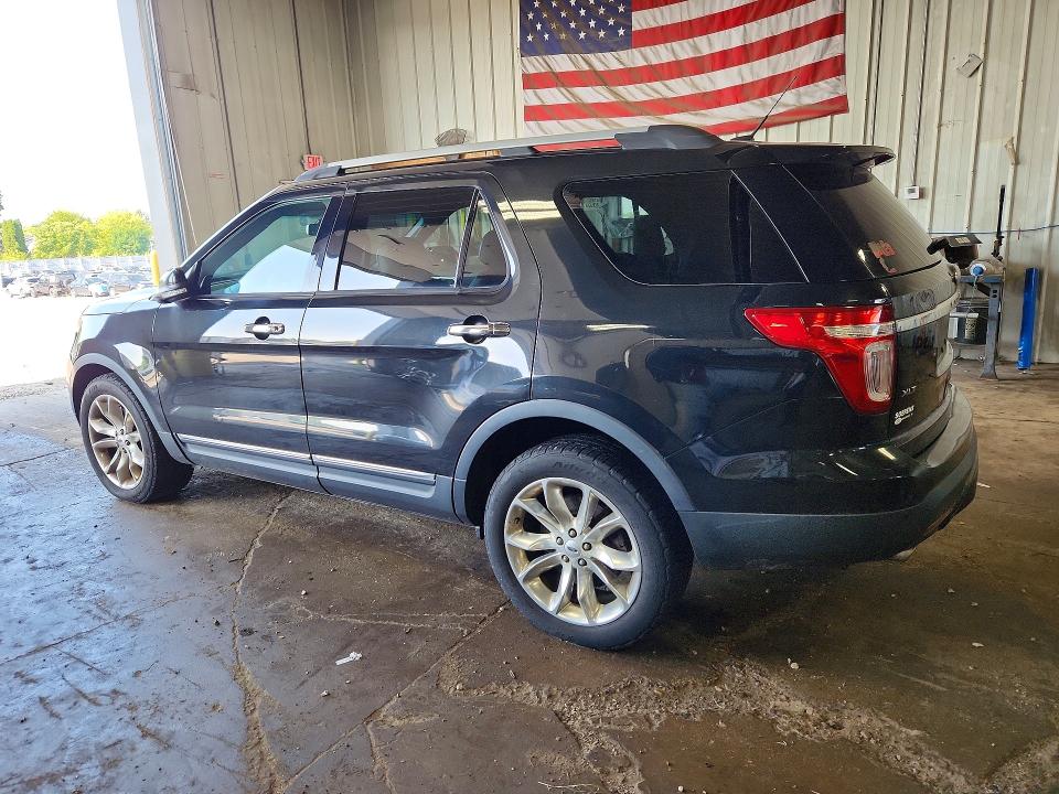 85962715 :رقم المزاد ، 1FM5K8D89FGA32357 vin ، 2015 Ford Explorer مزاد بيع