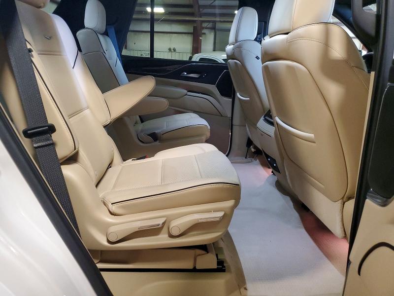 57216046 :رقم المزاد ، 1GYS4BKL1MR402475 vin ، 2021 Cadillac Escalade مزاد بيع