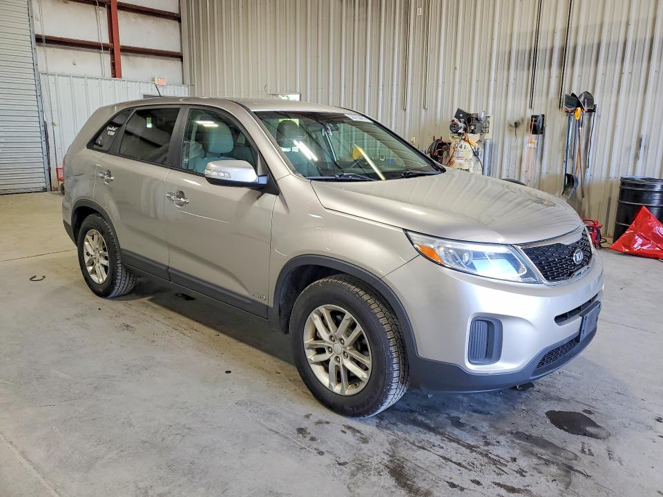 56755426 :رقم المزاد ، 5XYKTCA62FG613955 vin ، 2015 Kia Sorento مزاد بيع