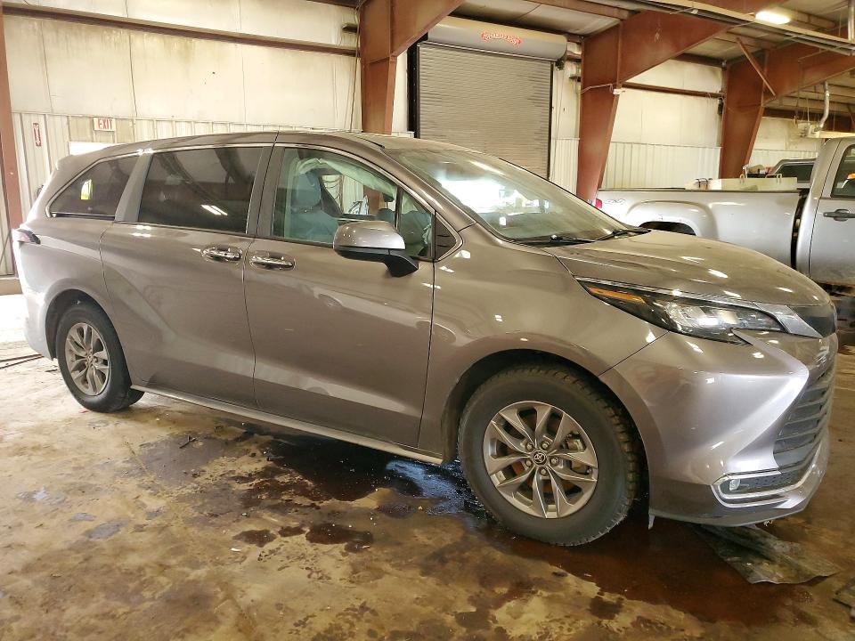 Продажа на аукционе авто 2024 Toyota Sienna, vin: 5TDYSKFC1RS118806, номер лота: 55496476