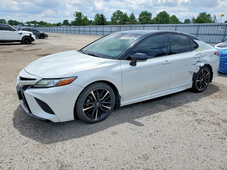 Aukcja sprzedaży 2018 Toyota Camry, vin: 4T1B61HK4JU041501, numer aukcji: 52245956