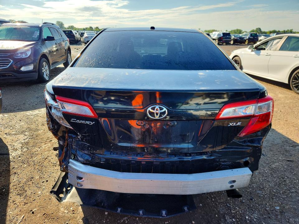 2014 Toyota Camry მანქანა იყიდება აუქციონზე, vin: 4T4BF1FK2ER388310, აუქციონის ნომერი: 54468816