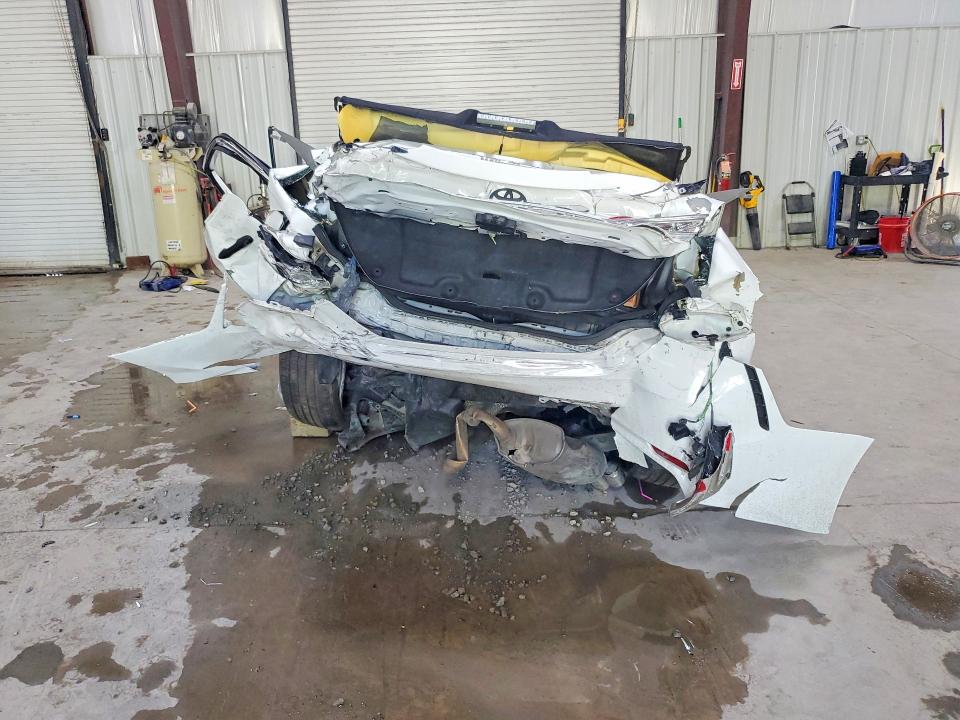 56228346 :رقم المزاد ، 4T1B11HK8KU173466 vin ، 2019 Toyota Camry مزاد بيع